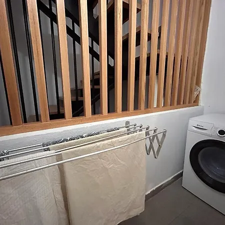 Hjs Plaza Suites Apartments I