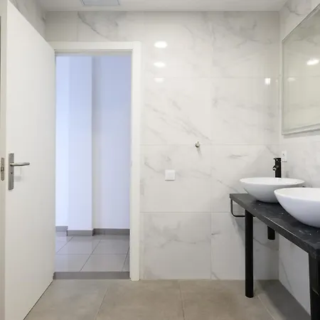 Hjs Plaza I * لاس بالماس دي غران كاناريا