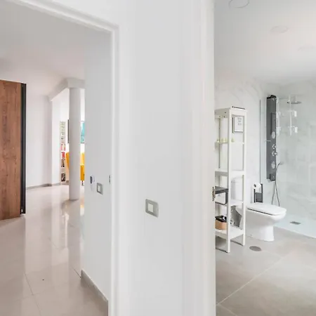Апартаменты Hjs Plaza Suites Apartments I *
