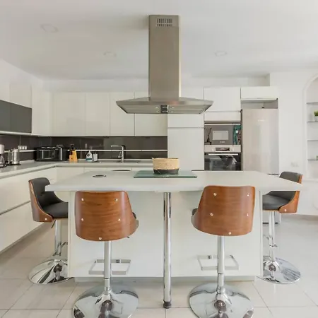 Hjs Plaza Suites Apartments I * Лас-Пальмас-де-Гран-Канария