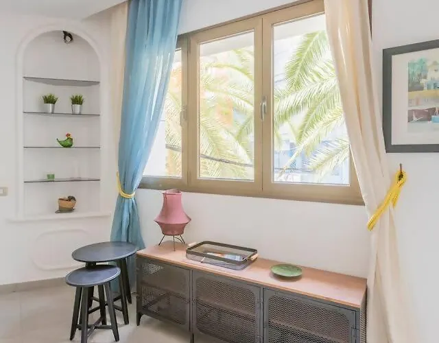 Hjs Plaza I * Las Palmas de Gran Canaria