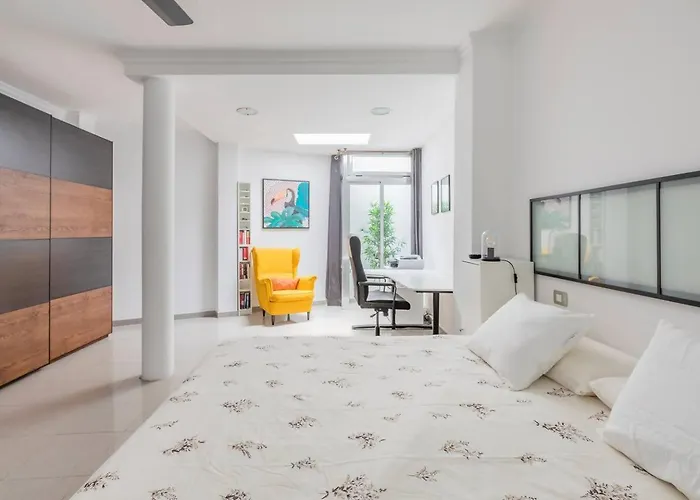 Hjs Plaza I Lejlighed *