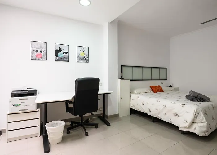 Hjs Plaza I Lejlighed *